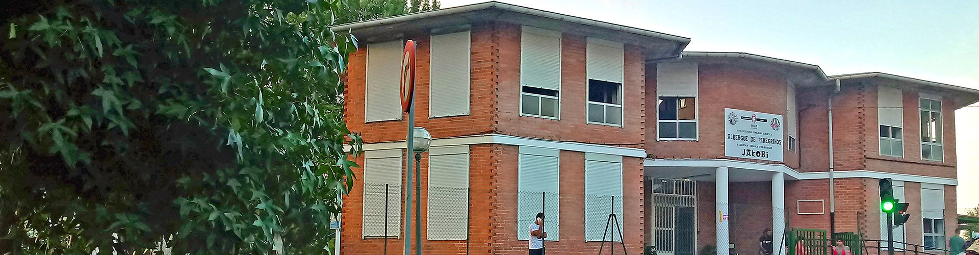 Albergue de peregrinos en Irún, Asociación Jakobi